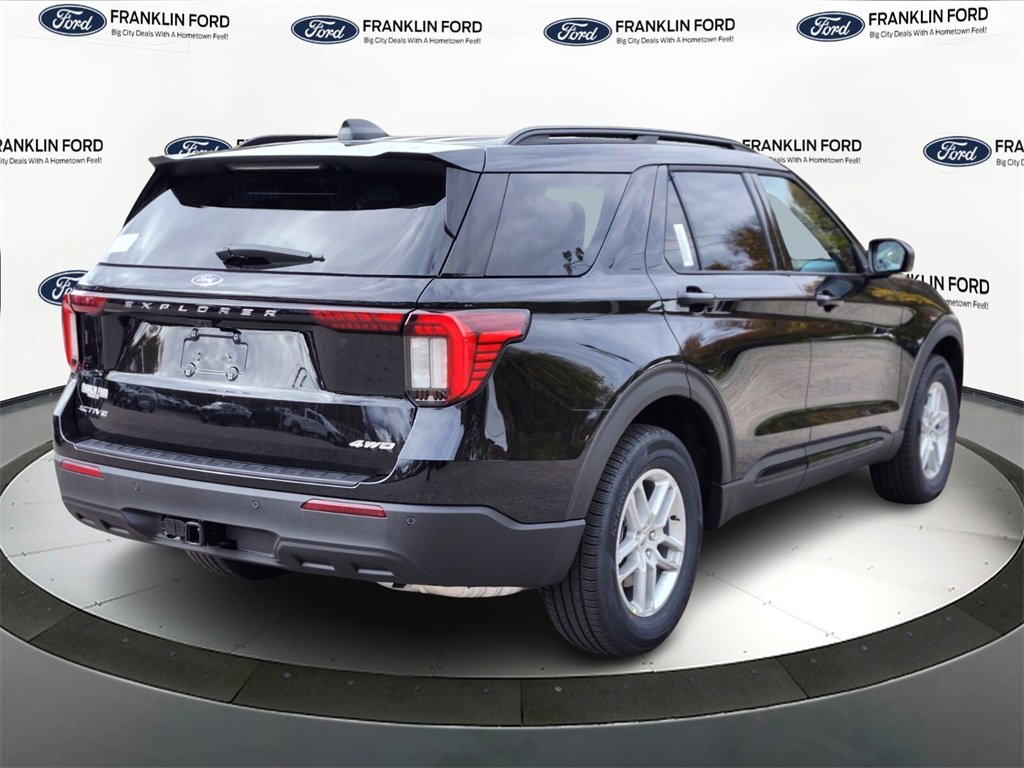 New 2026 Ford Explorer Active image 5