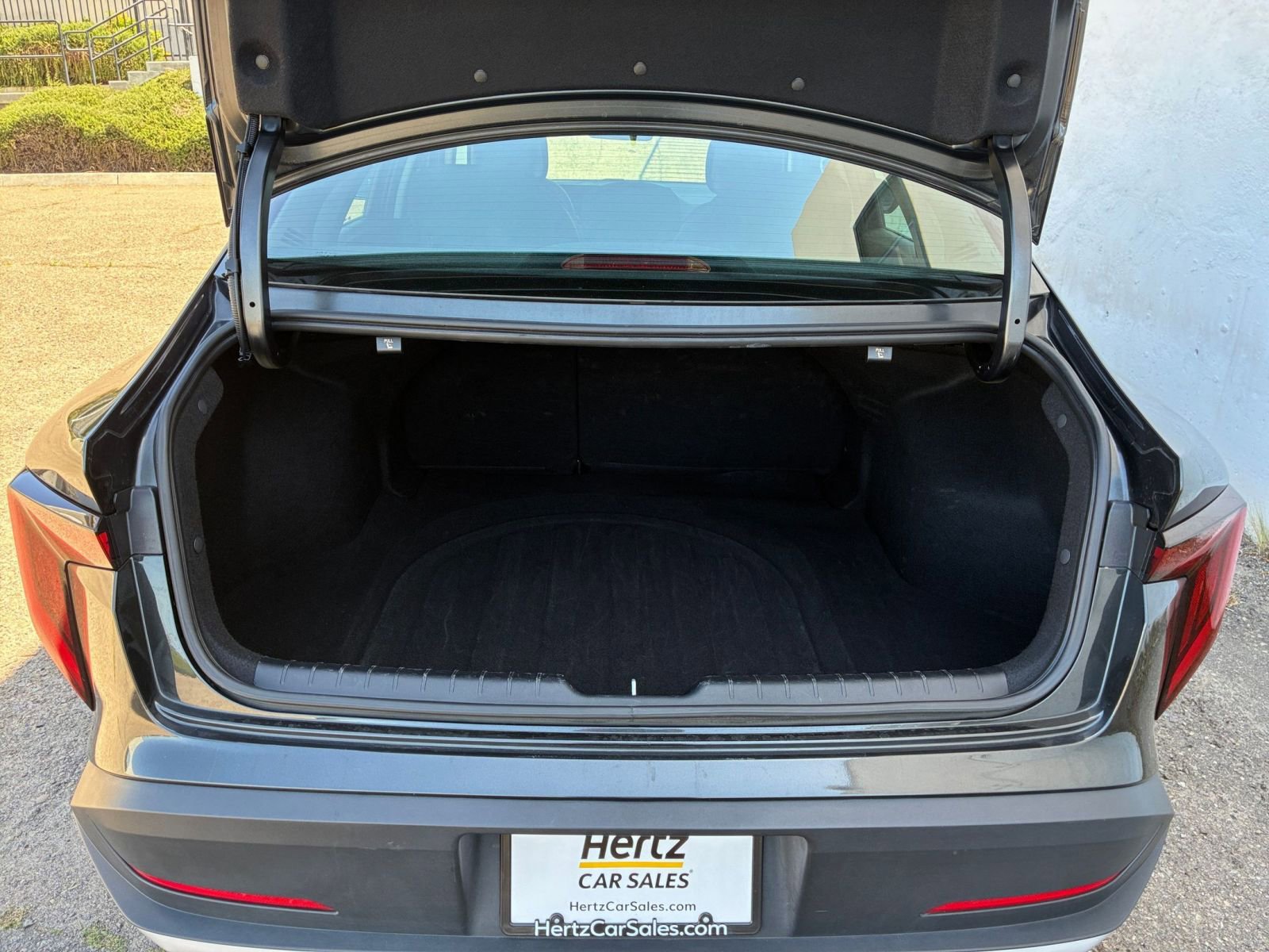 Used 2025 Kia K4 LXS image 30