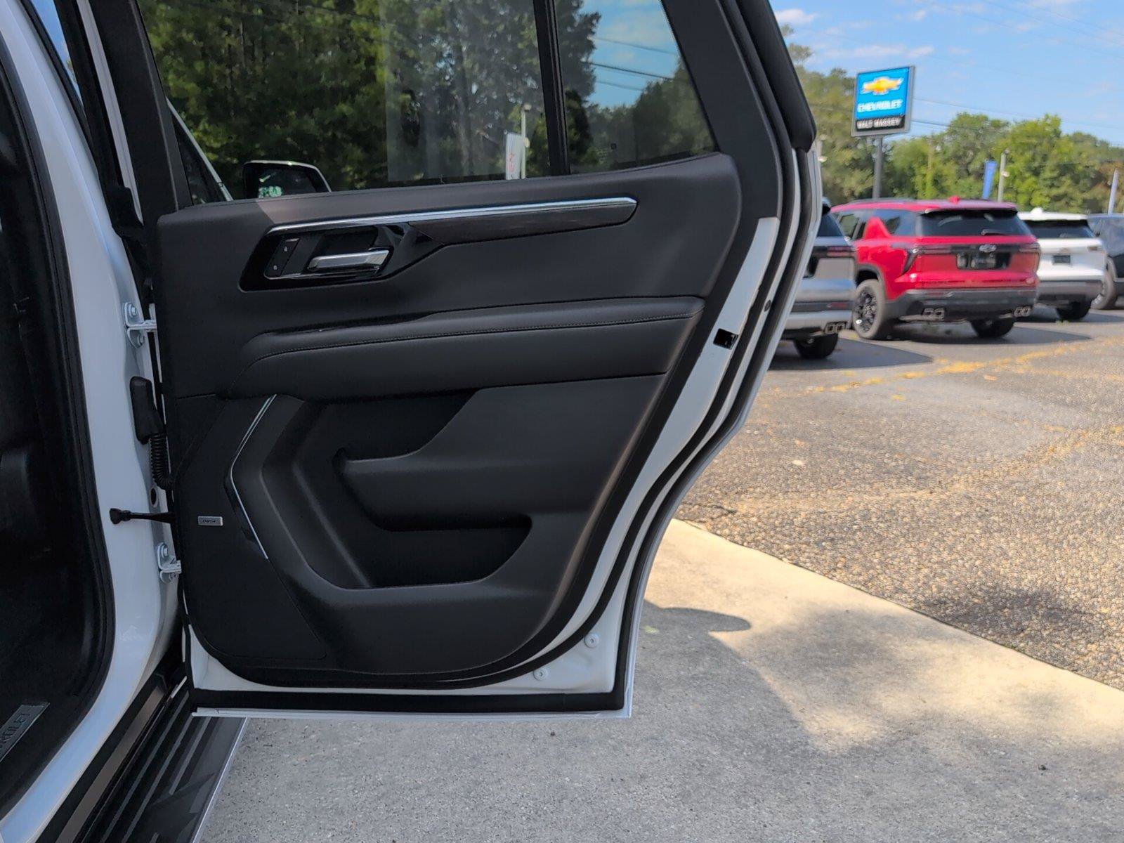 New 2026 Chevrolet Tahoe LT w/ Comfort Package RWD image 19