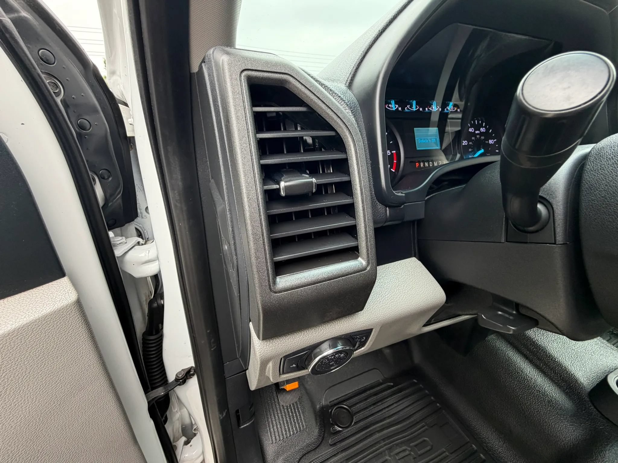 Used 2019 Ford F250 XL w/ Power Equipment Group AWD/4WD image 25