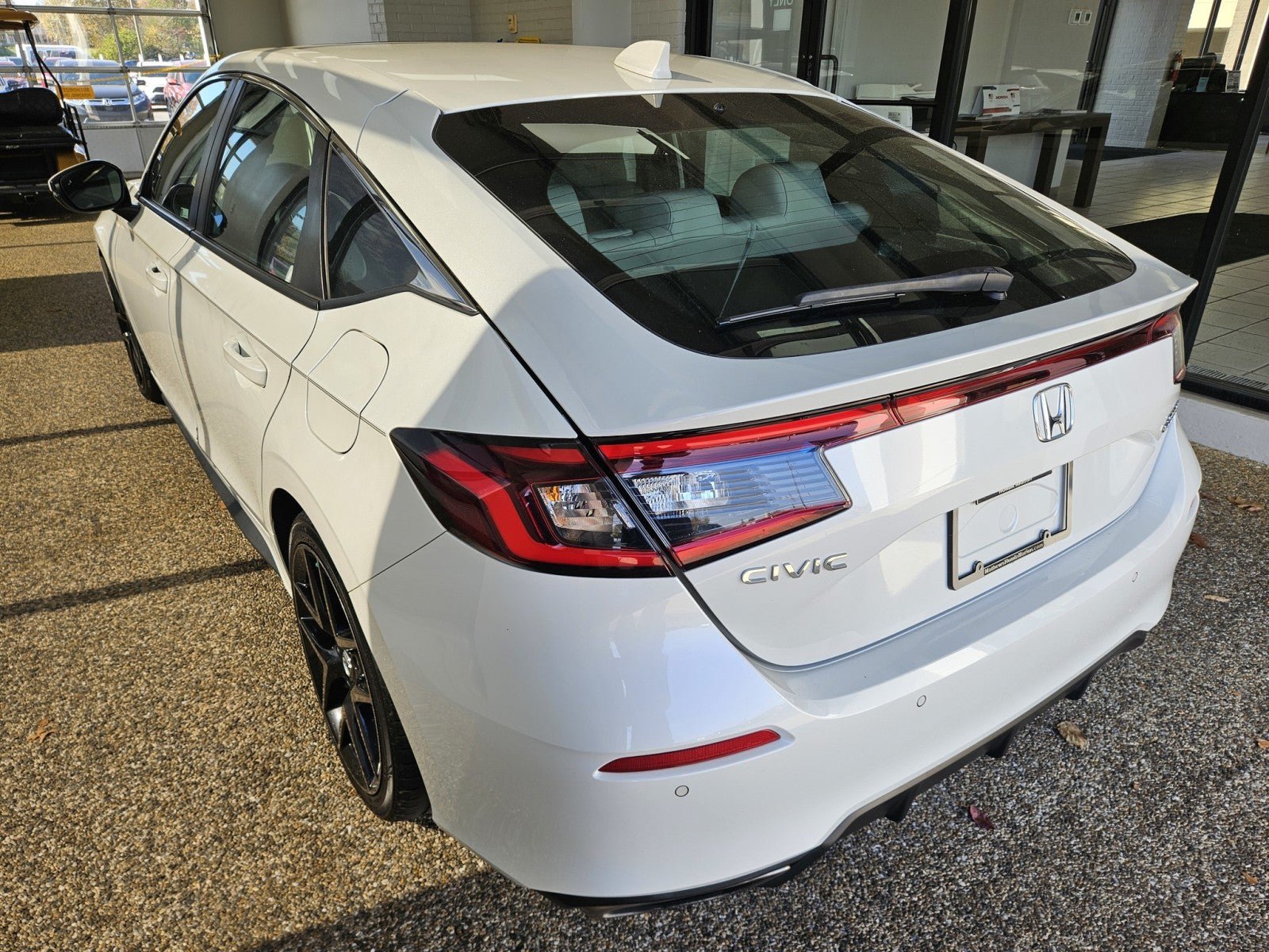 Used 2023 Honda Civic Sport Touring image 4