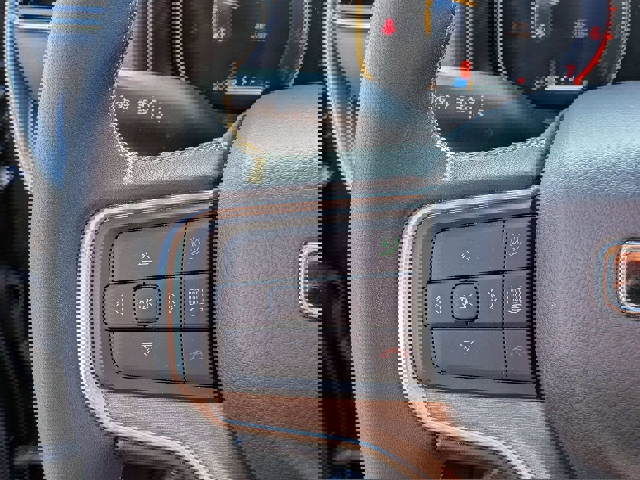 Certified 2025 Jeep Wagoneer Series III w/ Premium Group I image 17