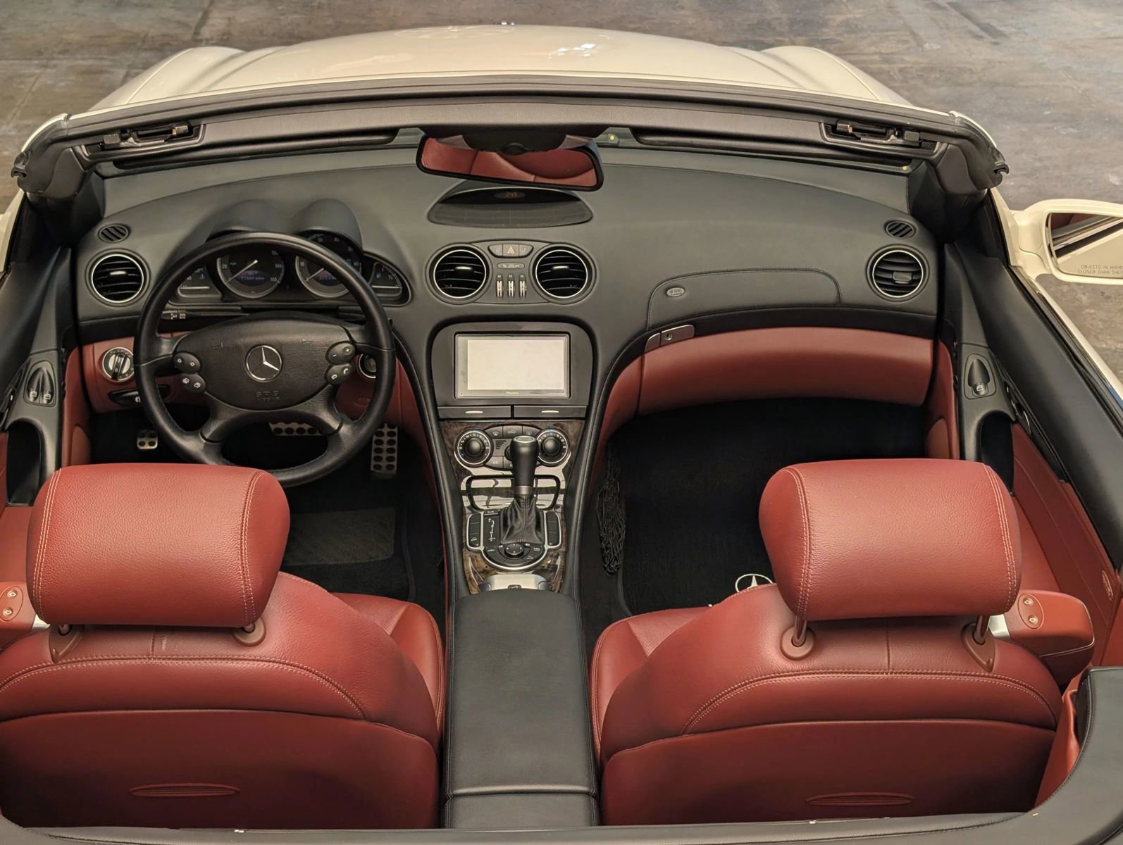 Used 2007 Mercedes-Benz SL 550 image 6