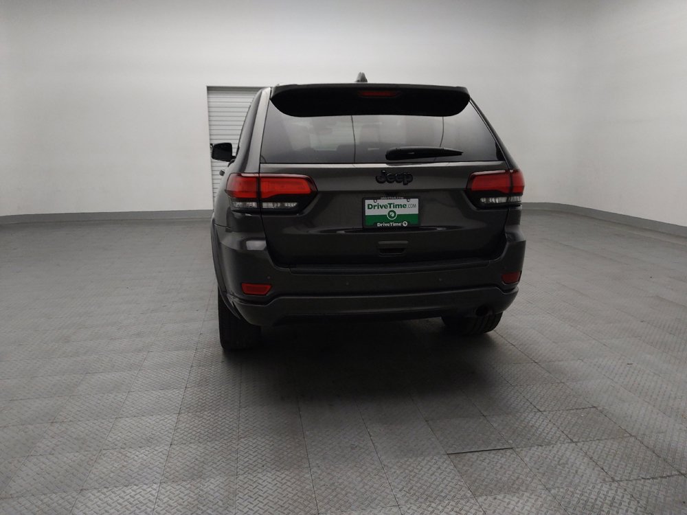 Used 2020 Jeep Grand Cherokee Altitude RWD image 6