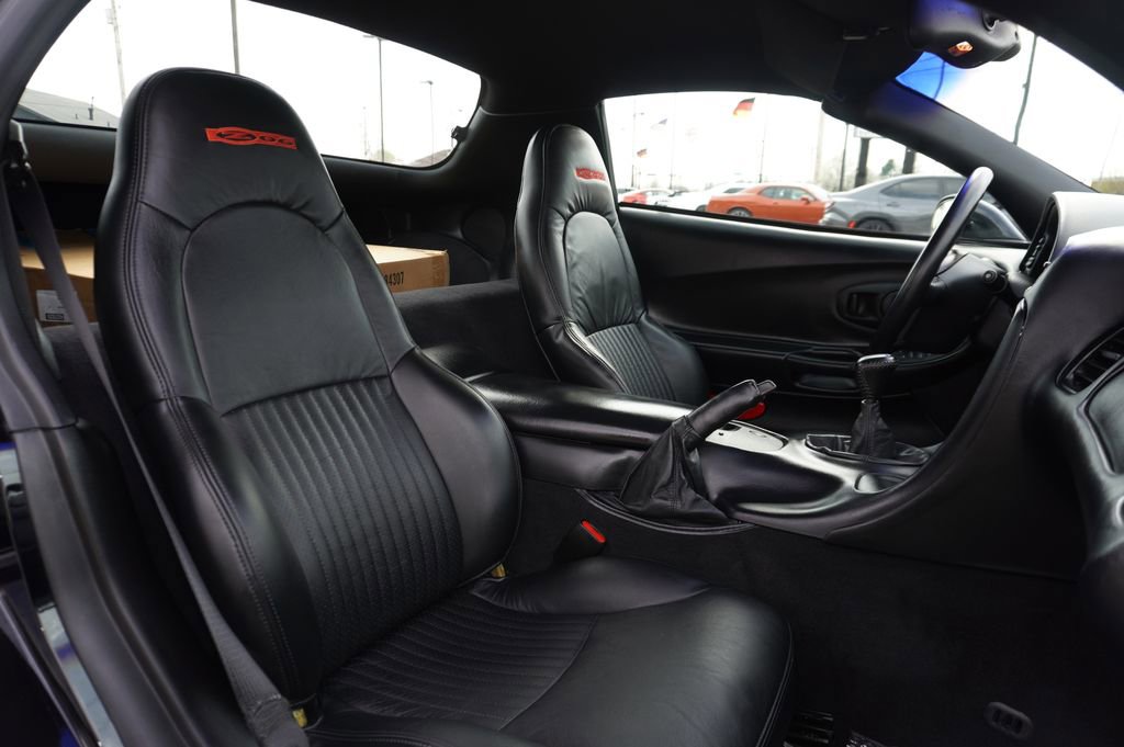 Used 2002 Chevrolet Corvette Z06 w/ Memory Pkg image 29