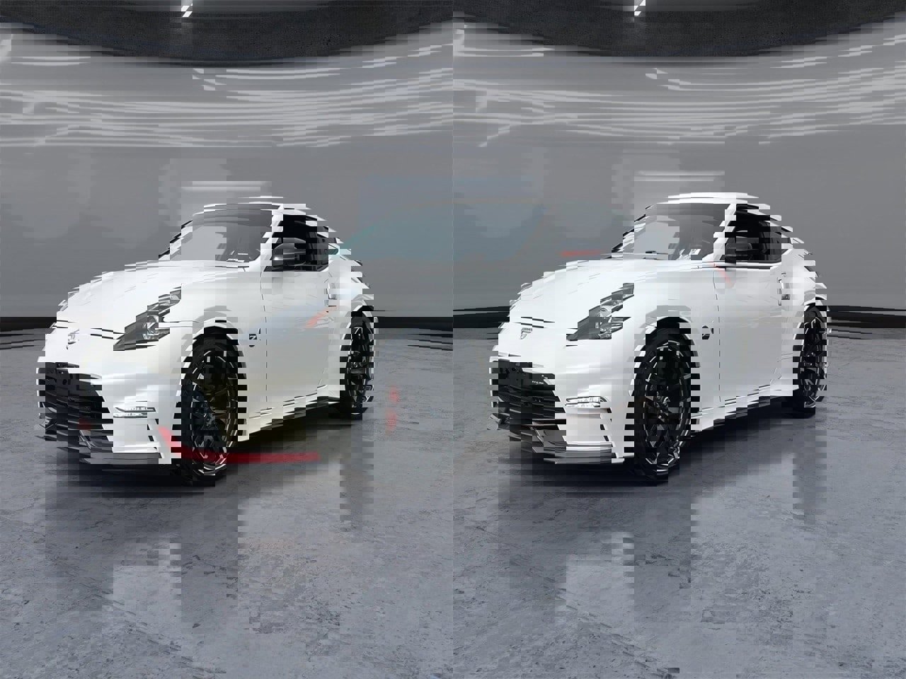 Used 2017 Nissan 370Z NISMO image 3