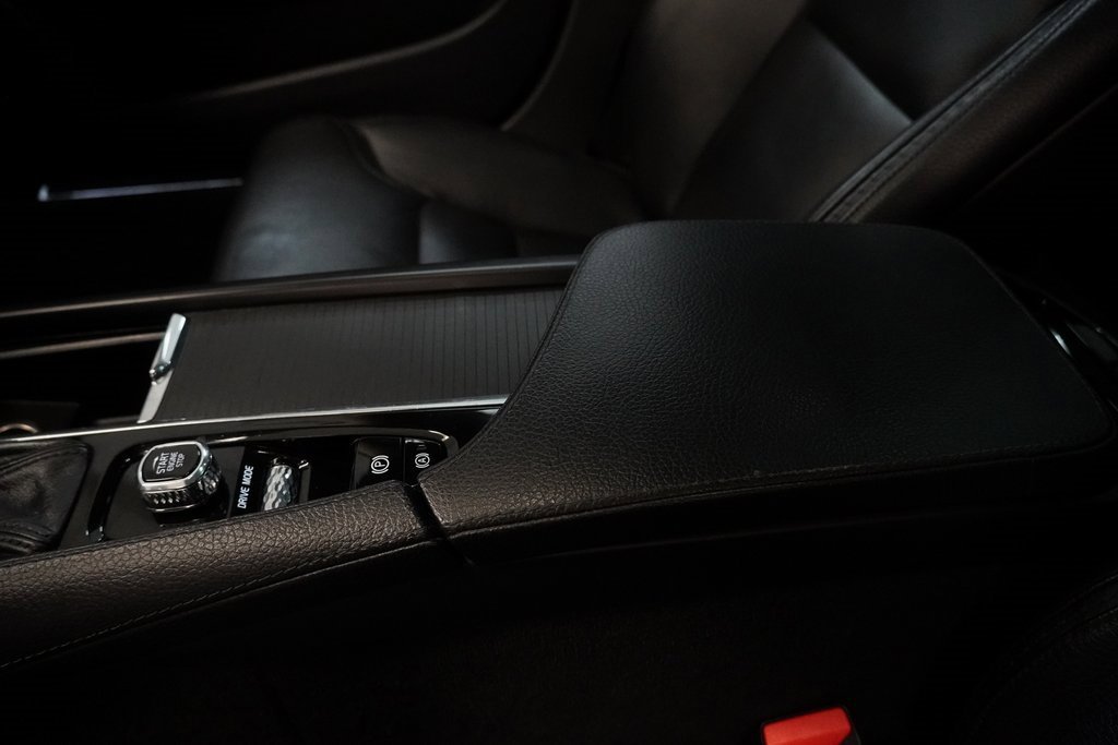 Used 2018 Volvo V90 T5 Cross Country w/ Convenience Package image 10