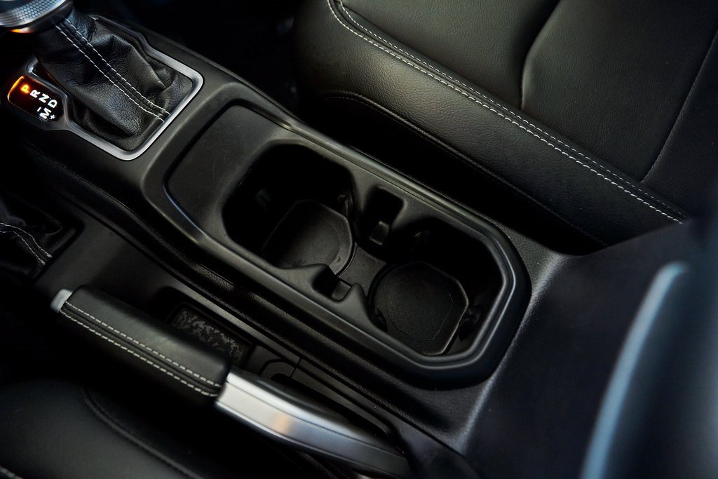 Used 2022 Jeep Wrangler Unlimited Sahara image 45