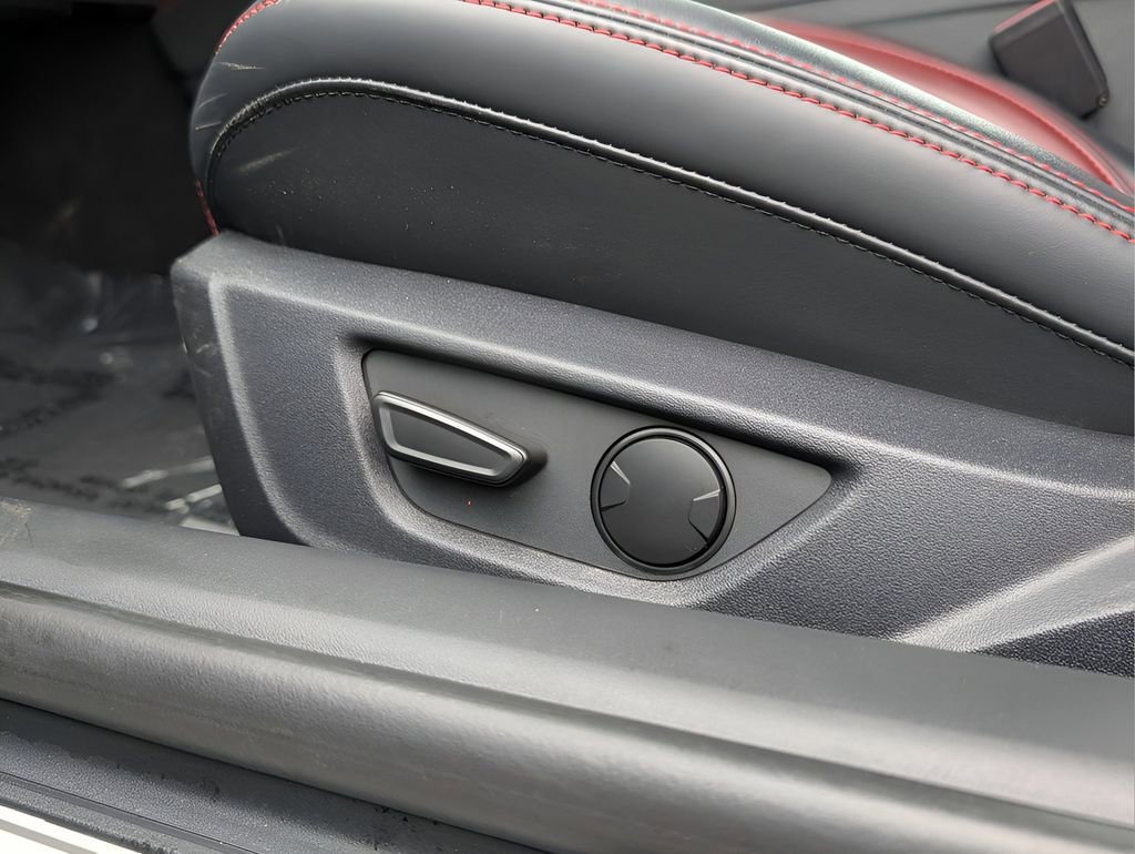 Used 2025 Ford Mustang GT Premium RWD image 14