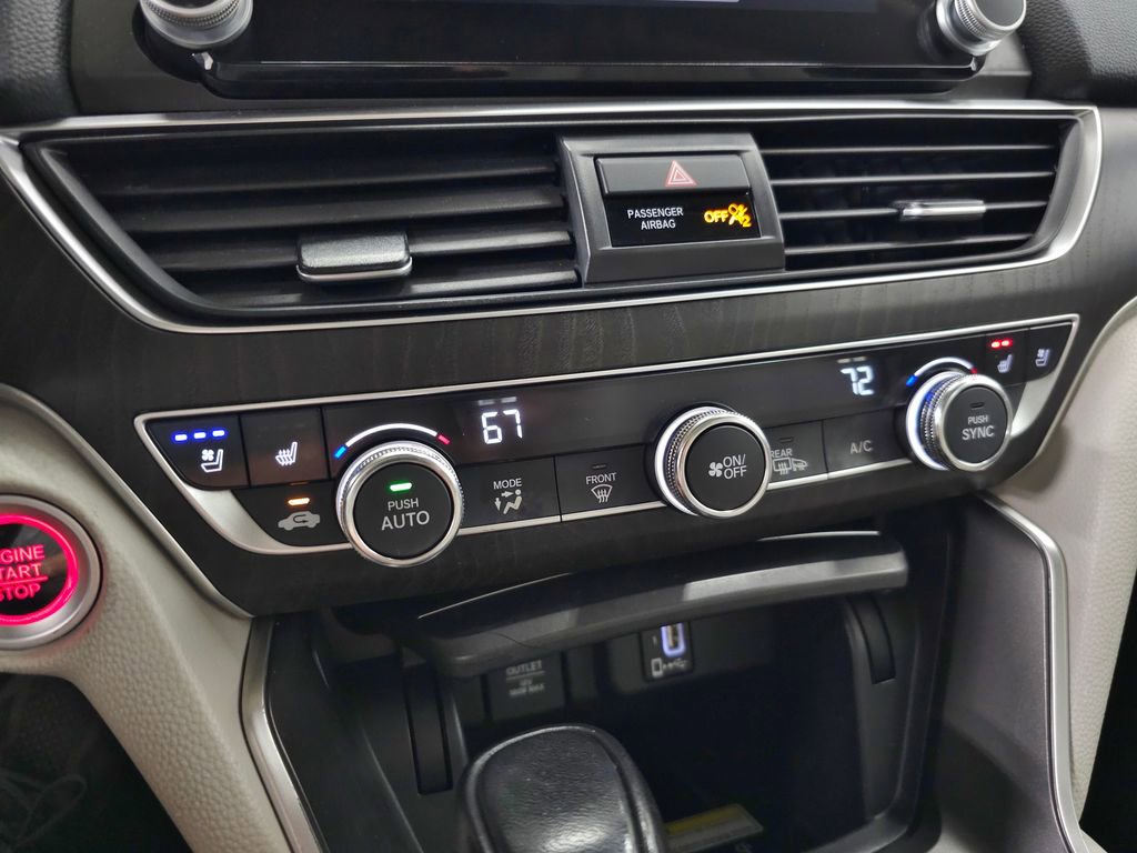 Used 2018 Honda Accord Touring image 29