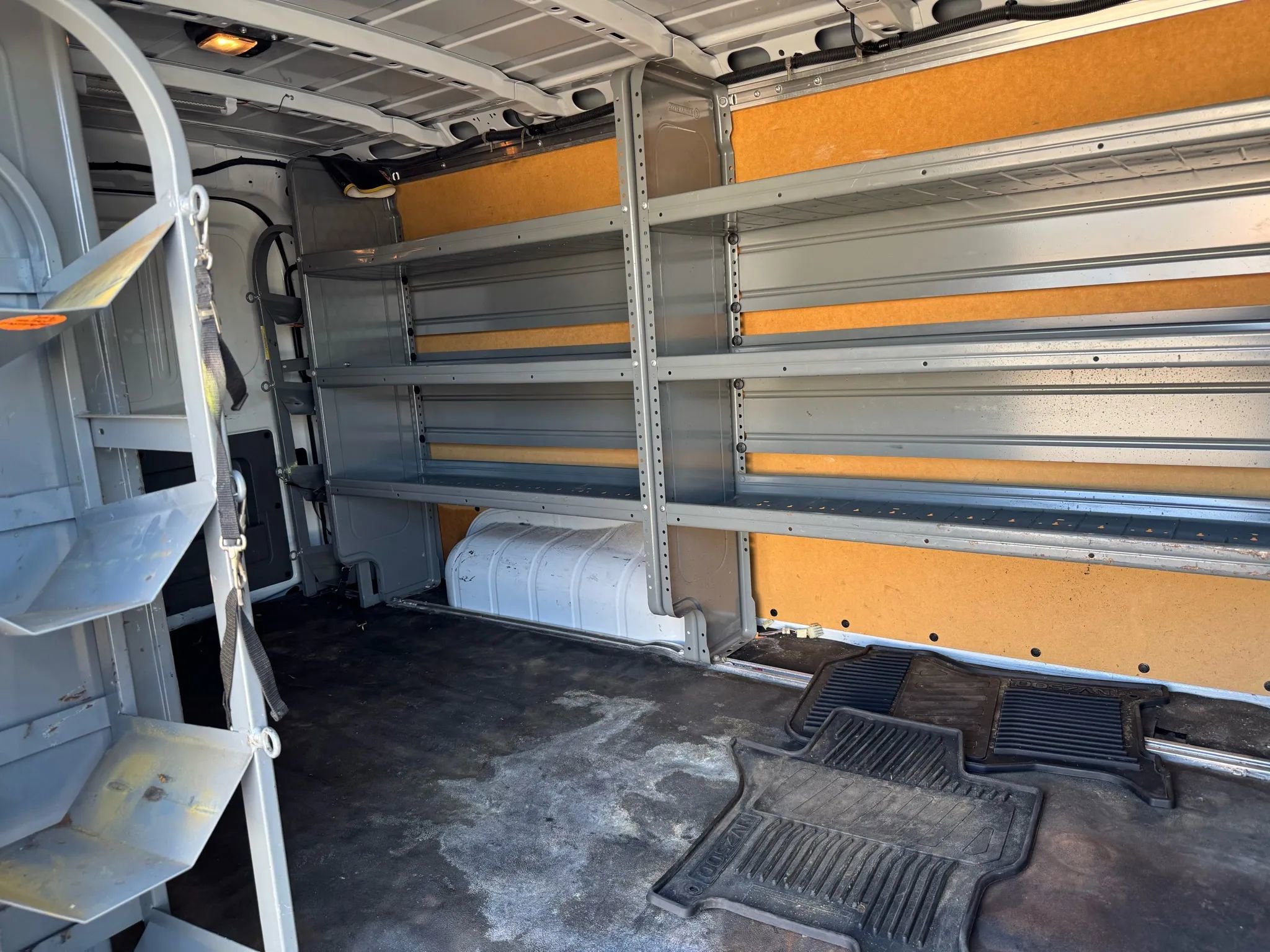 Used 2020 Nissan NV 2500 SV w/ Navigation Package image 30