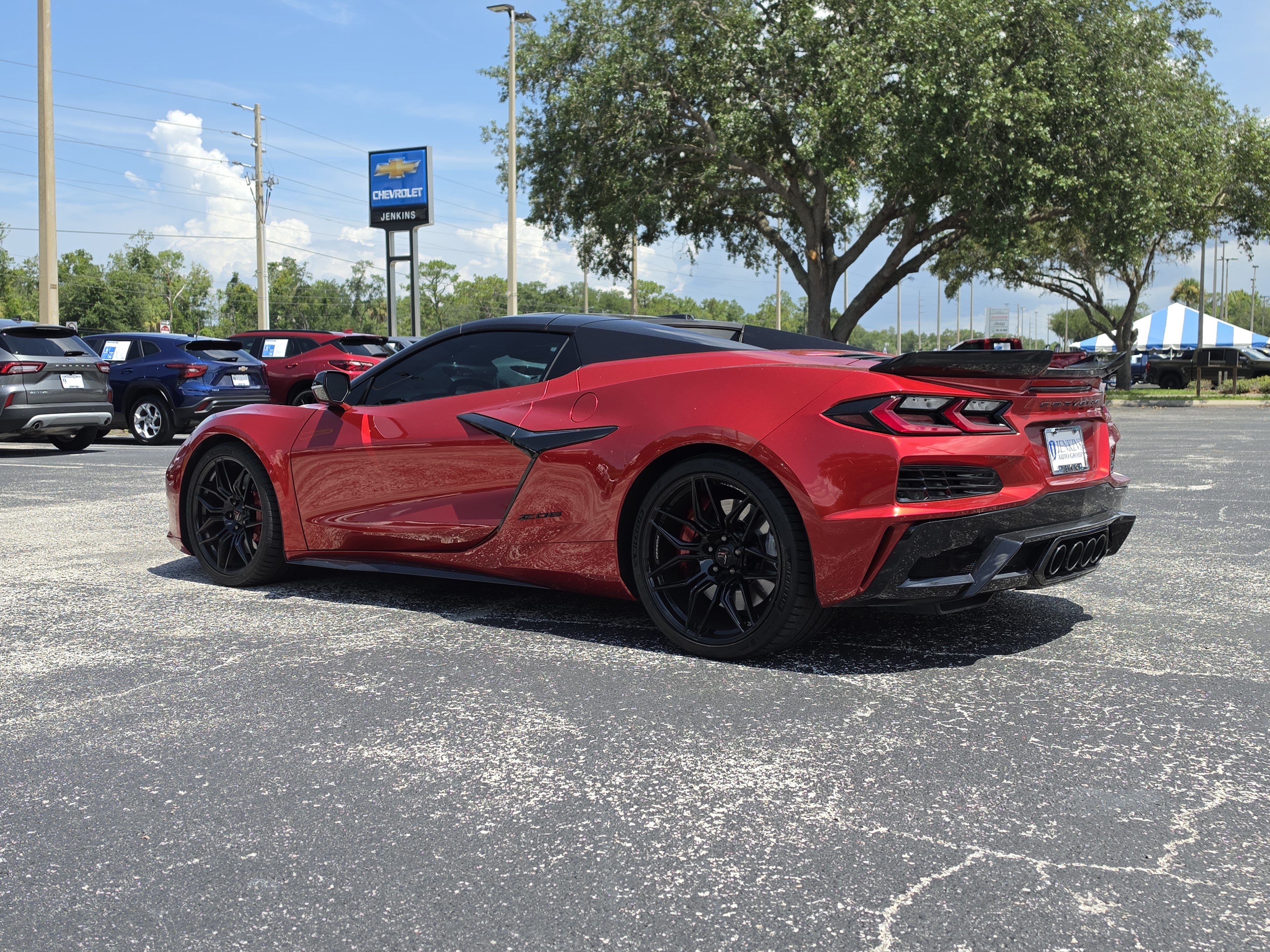 Used 2023 Chevrolet Corvette Z06 RWD image 8