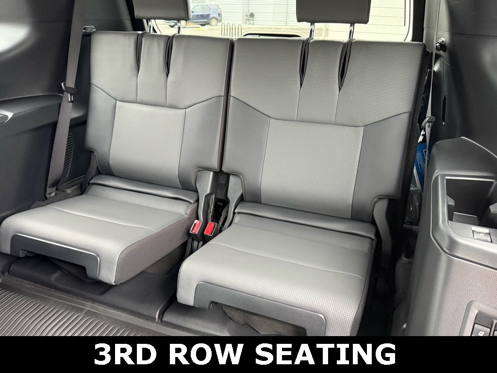 Used 2025 Lexus GX 550 w/ Accessory Package (2T) image 9