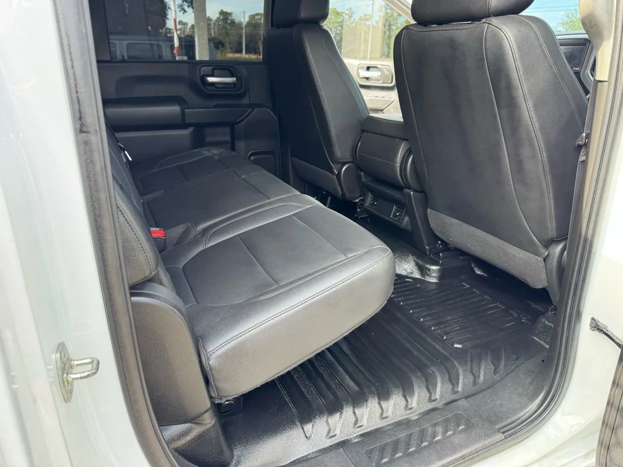 Used 2021 GMC Sierra 3500 2WD Crew Cab w/ Convenience Package image 36