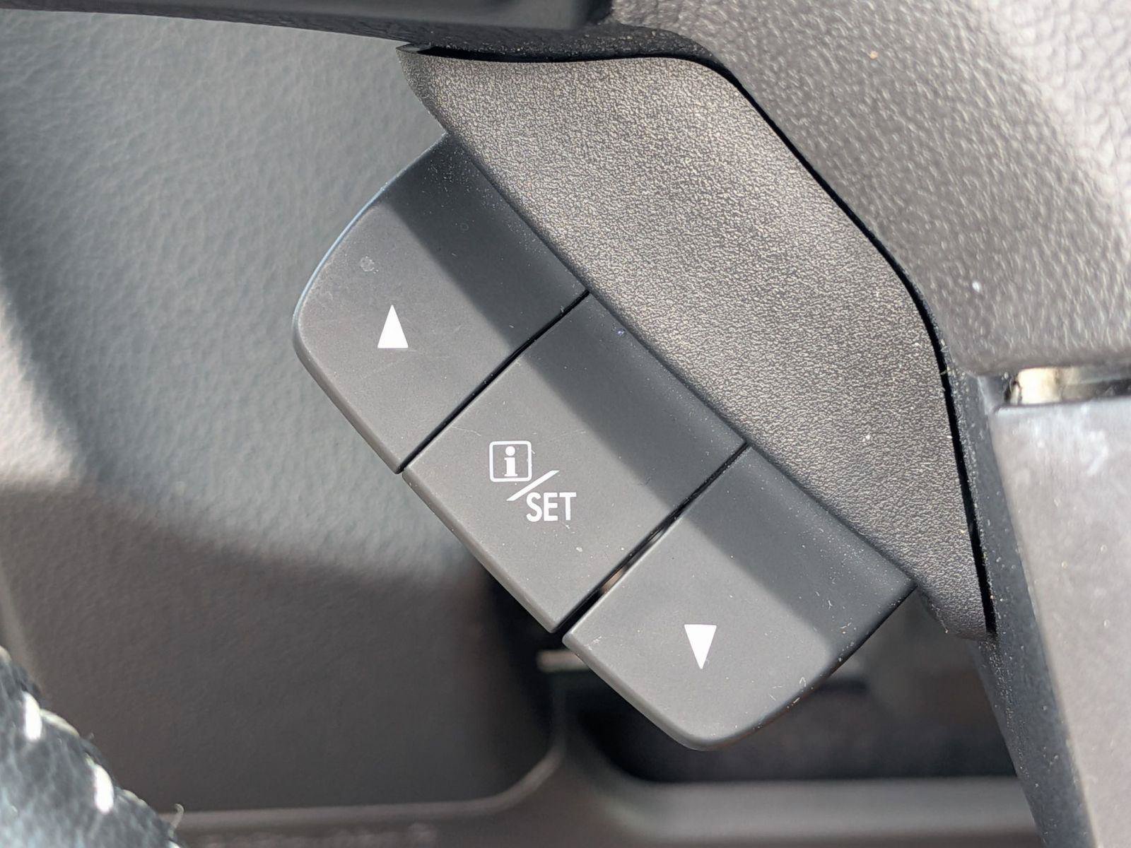 Used 2018 Subaru Forester 2.5i Touring AWD/4WD image 22