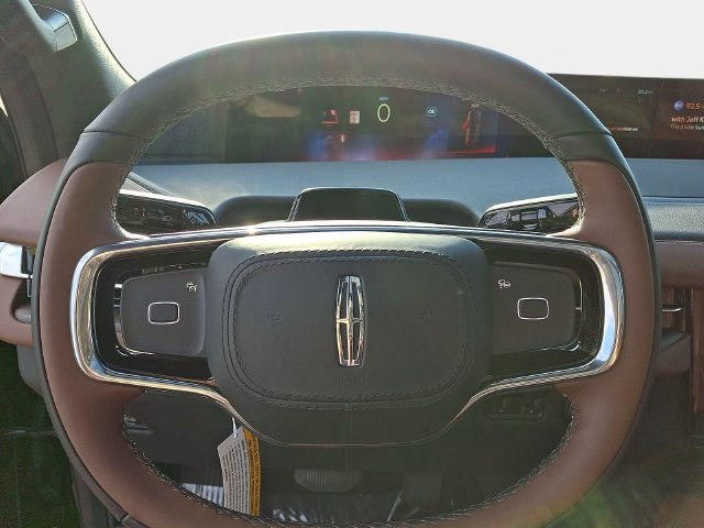 New 2027 Lincoln Navigator Reserve AWD/4WD image 17