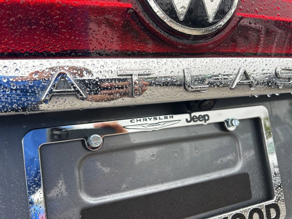 Used 2024 Volkswagen Atlas SE image 19