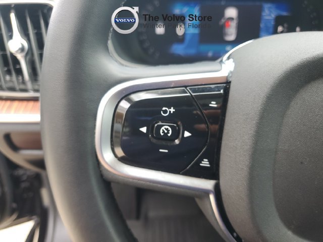 Used 2025 Volvo S60 B5 Plus FWD image 15