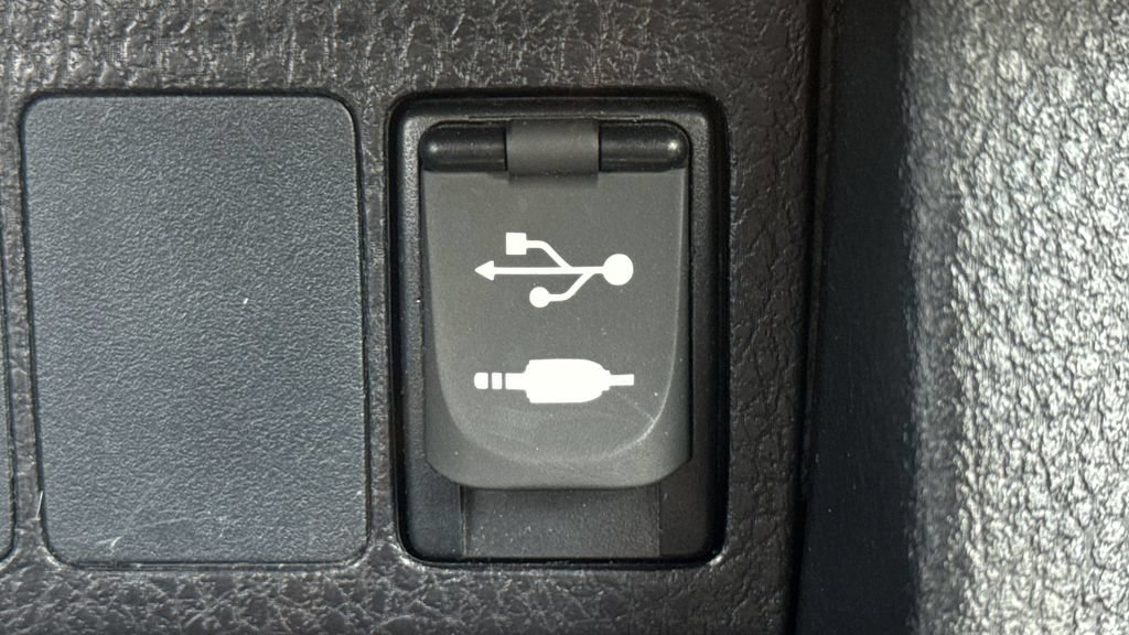 Used 2017 Toyota Corolla SE FWD image 36