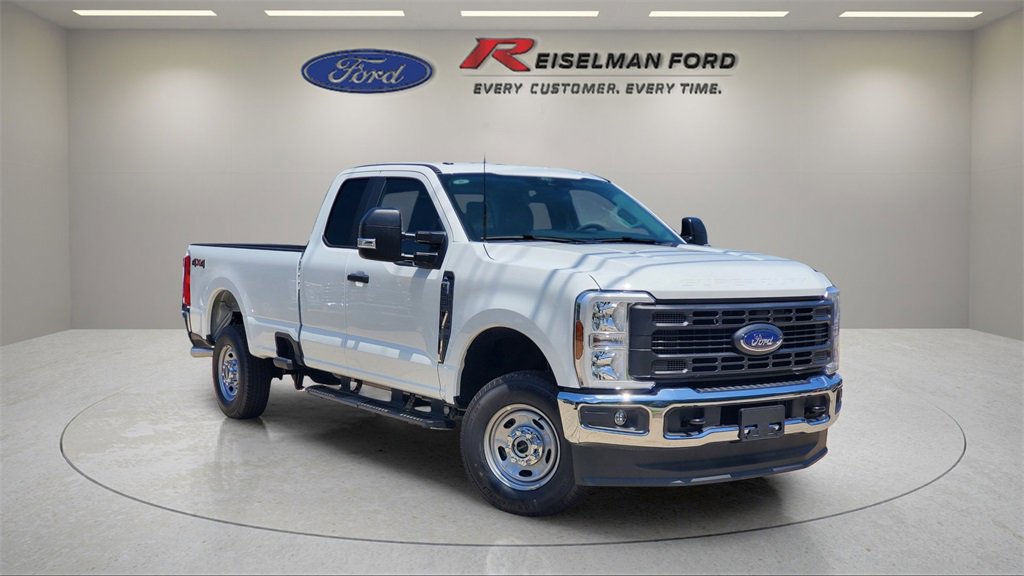 New 2025 Ford F250 XLT