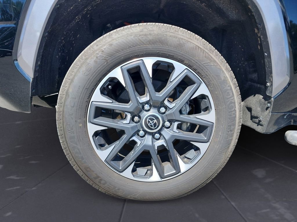 Used 2024 Toyota Tundra Limited image 14