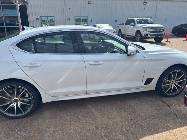Used 2026 Genesis G70 2.5T AWD/4WD image 3