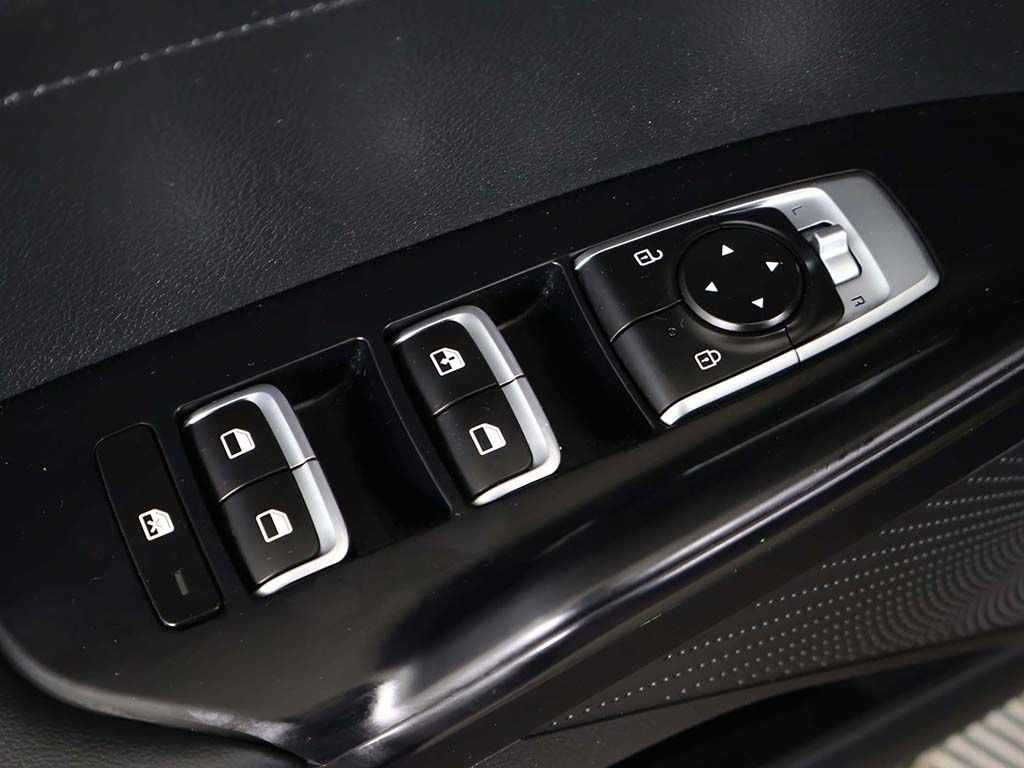 Used 2021 Kia K5 LX FWD image 33
