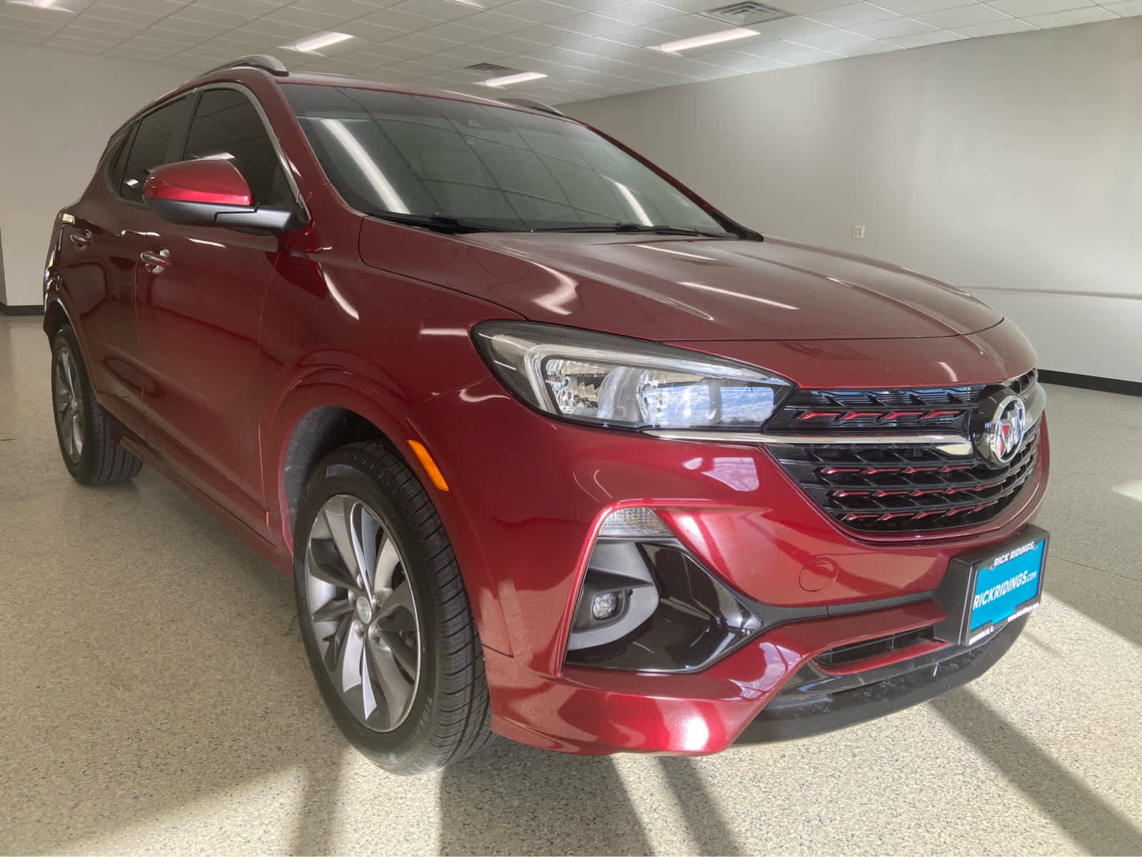 Used 2022 Buick Encore GX Select w/ Sport Touring Package image 3