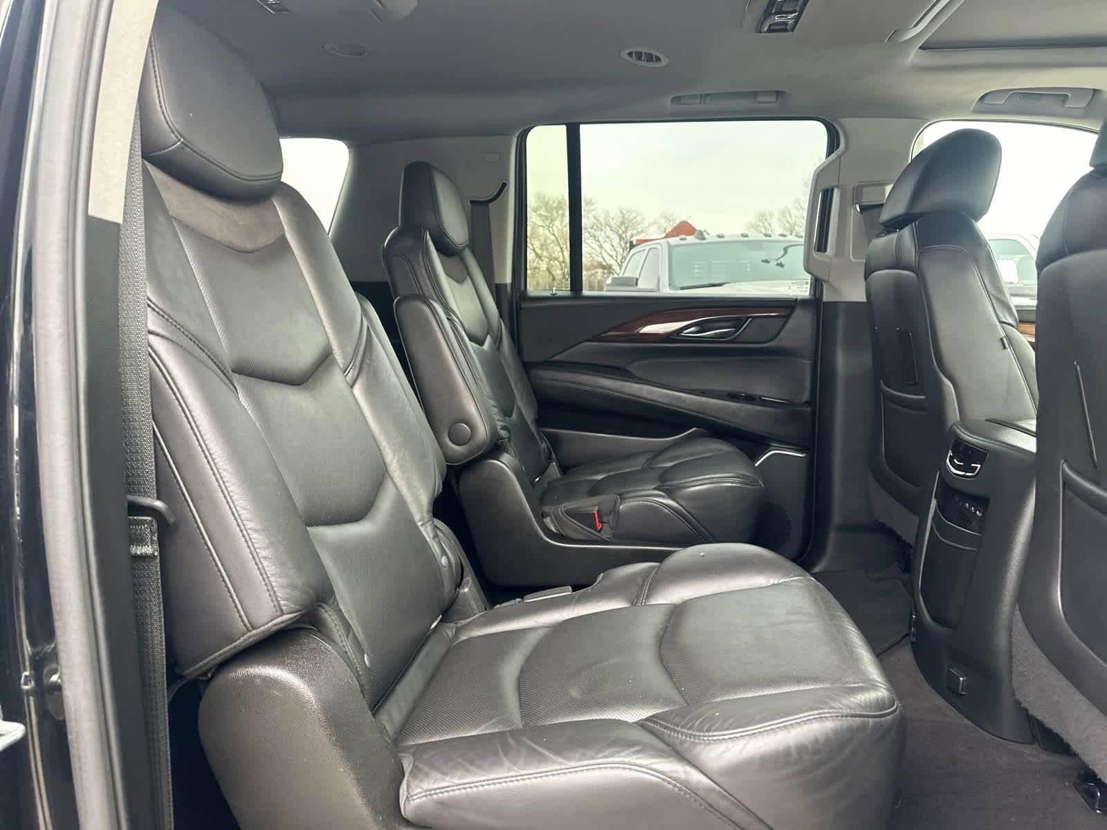 Used 2020 Cadillac Escalade ESV Premium Luxury image 21