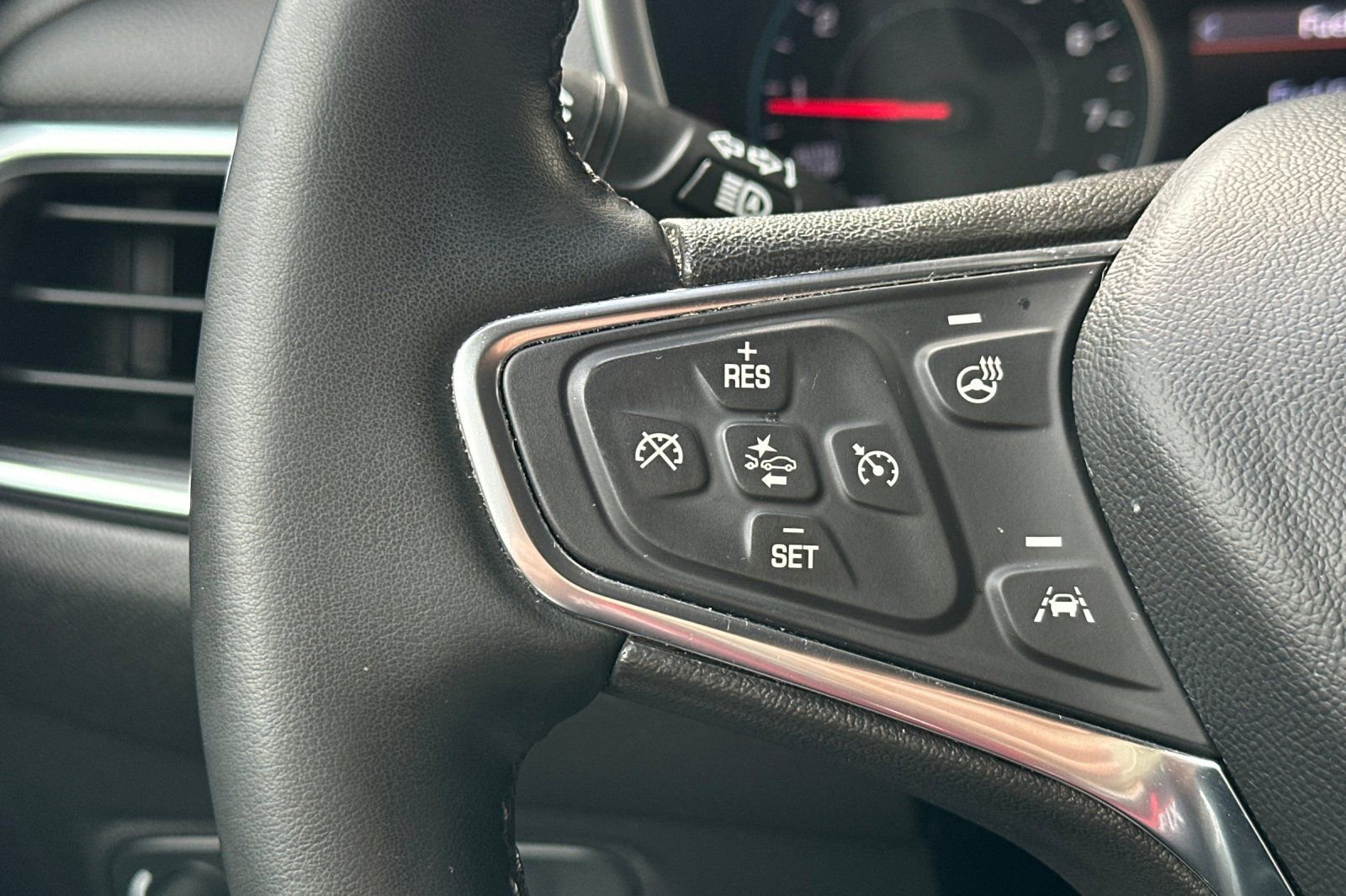 Certified 2024 Chevrolet Equinox LT image 31