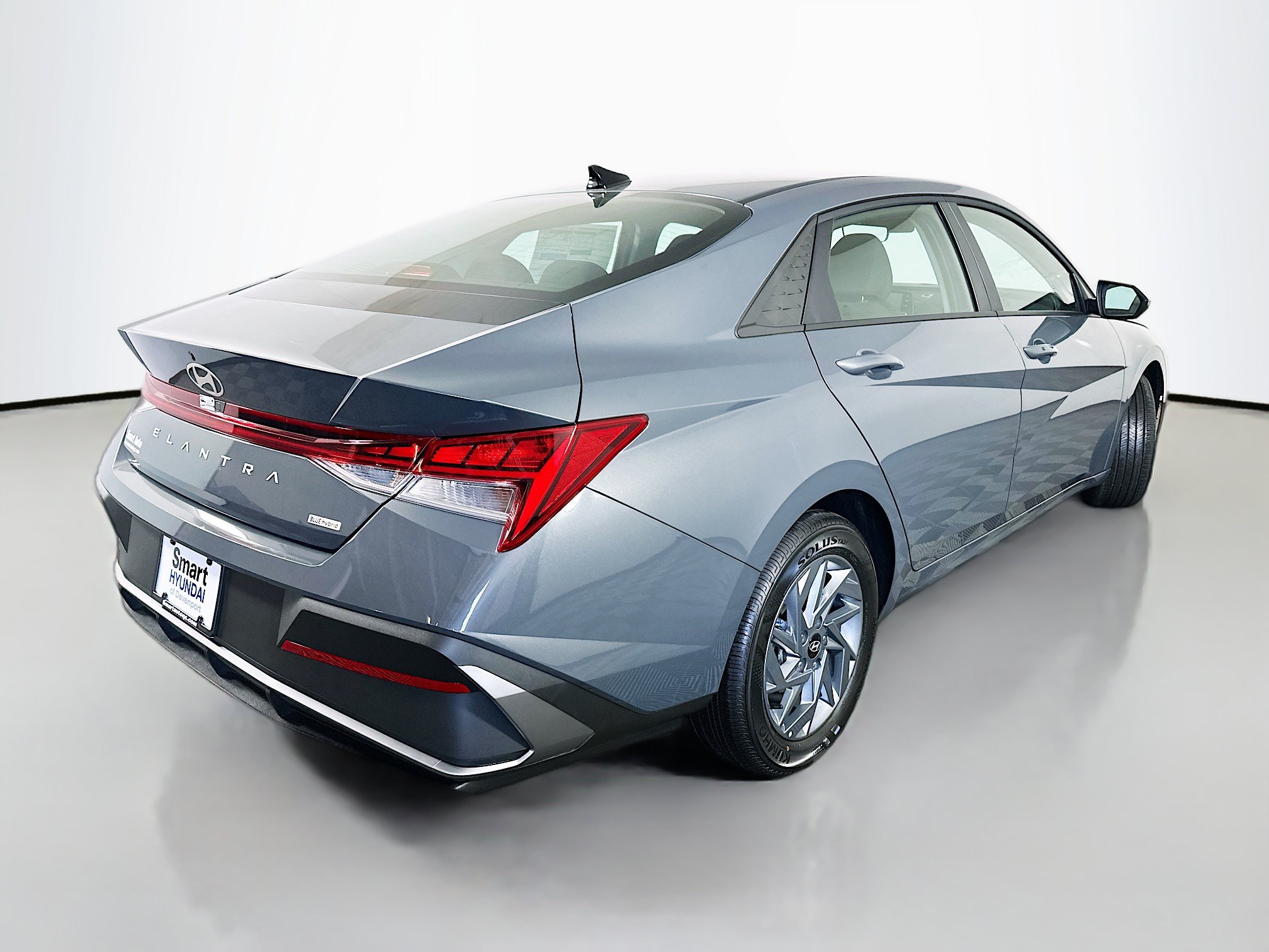 New 2026 Hyundai Elantra Hybrid FWD image 7