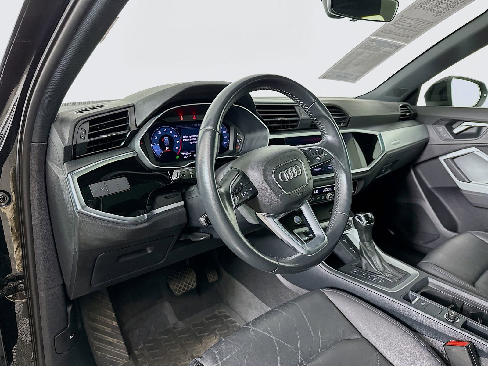 Used 2020 Audi Q3 2.0T Premium w/ Convenience Package image 10