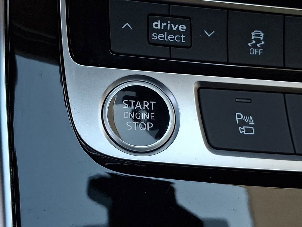 Used 2023 Audi Q7 2.0T Premium Plus w/ Premium Plus Package image 24