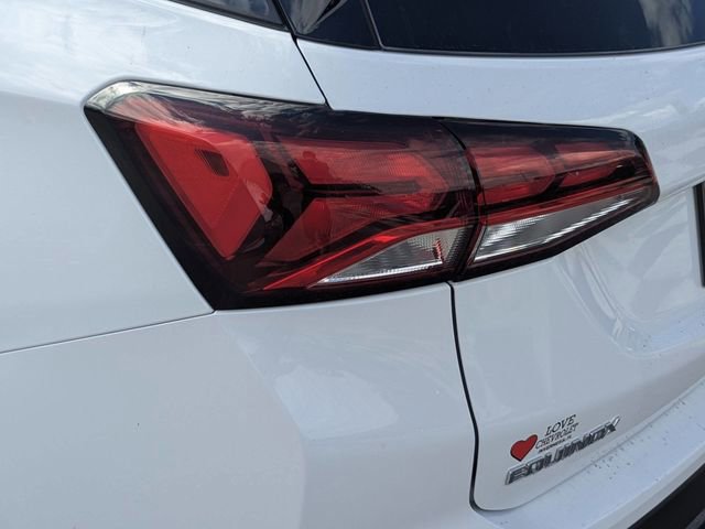 Certified 2023 Chevrolet Equinox LT image 10