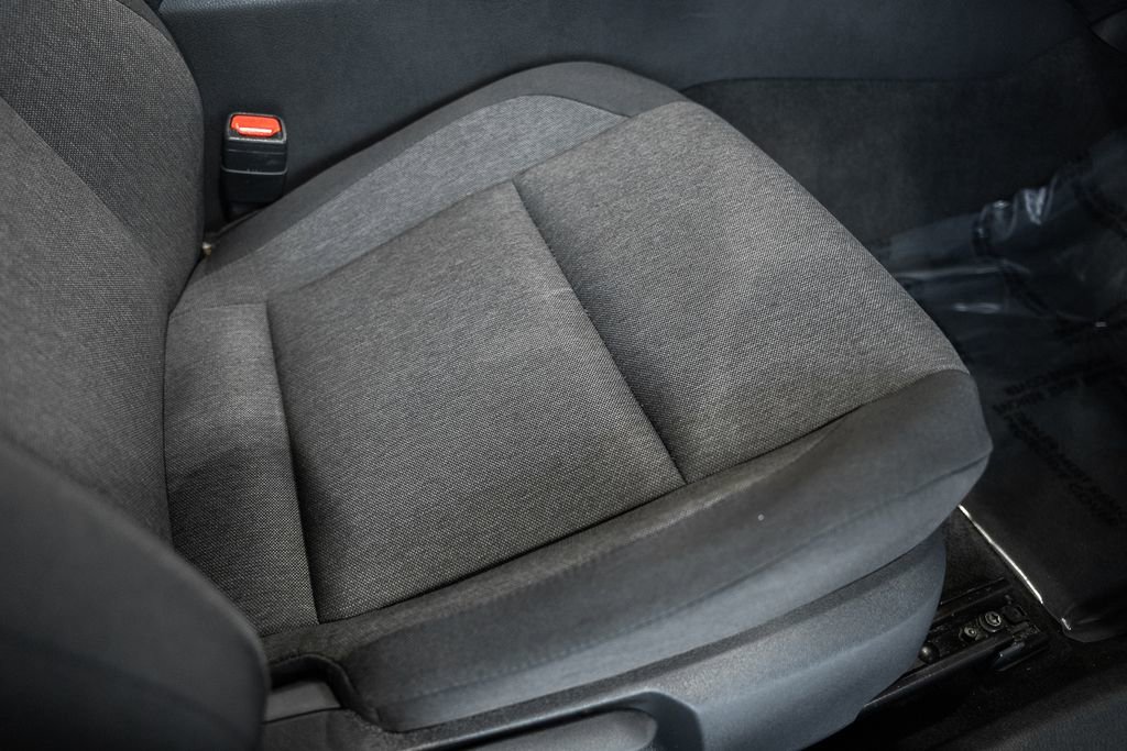 Used 2025 Toyota Camry LE image 29