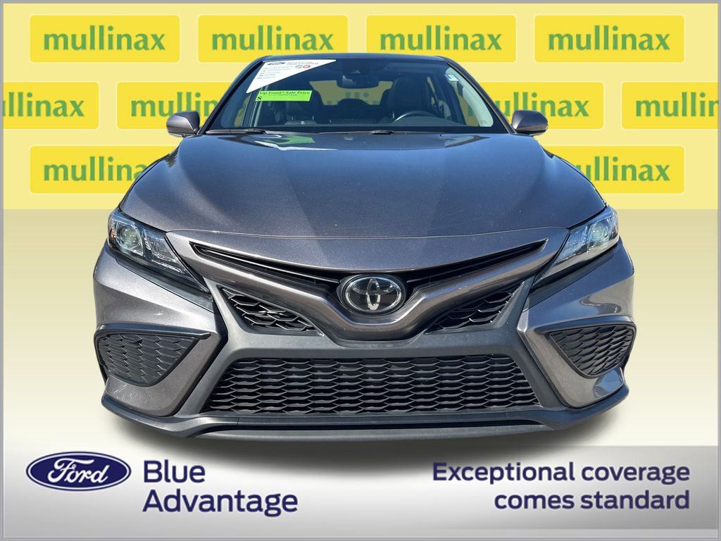 Used 2024 Toyota Camry SE image 11