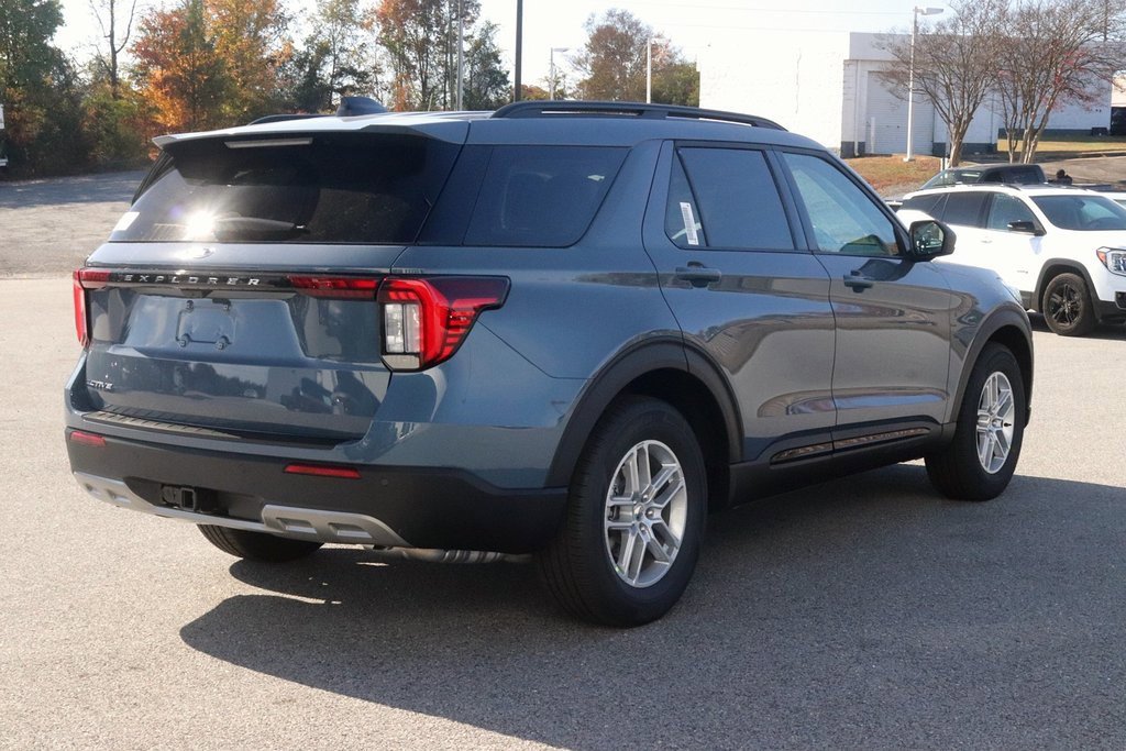 New 2026 Ford Explorer Active w/ Active Comfort Package image 7