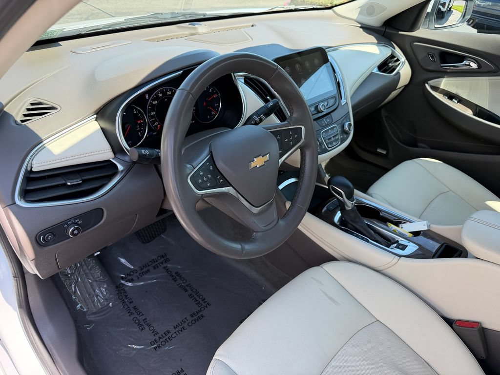 Used 2024 Chevrolet Malibu LT FWD image 11