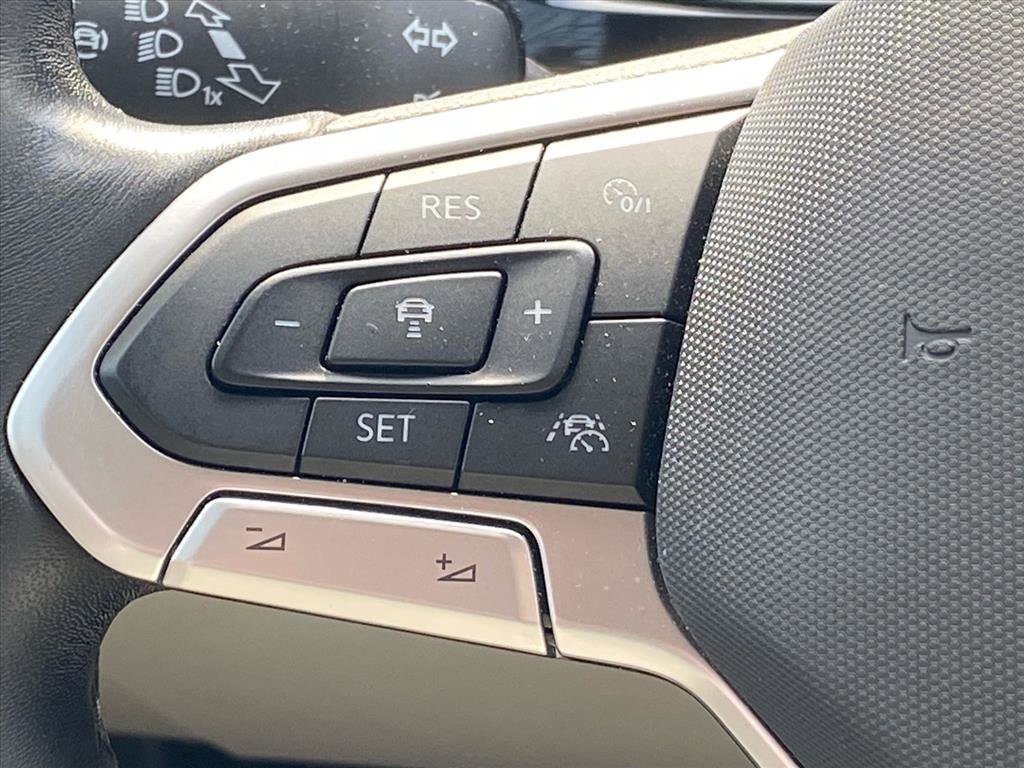 Certified 2024 Volkswagen Jetta S image 7