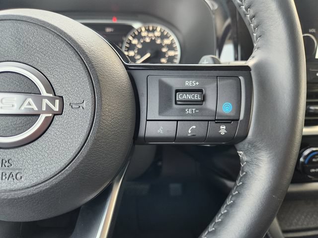 Used 2025 Nissan Pathfinder SL FWD image 30