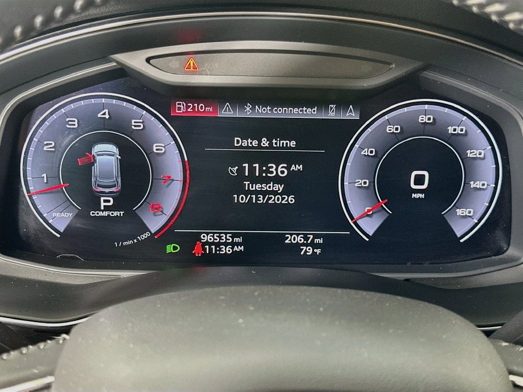 Used 2019 Audi Q8 Premium Plus w/ Premium Plus AWD/4WD image 12