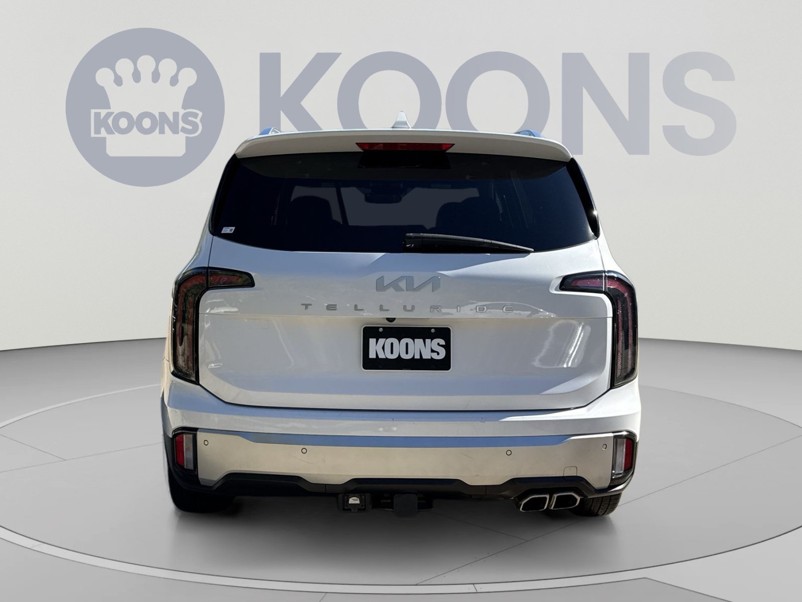 Used 2024 Kia Telluride SX w/ Towing Package FWD image 5