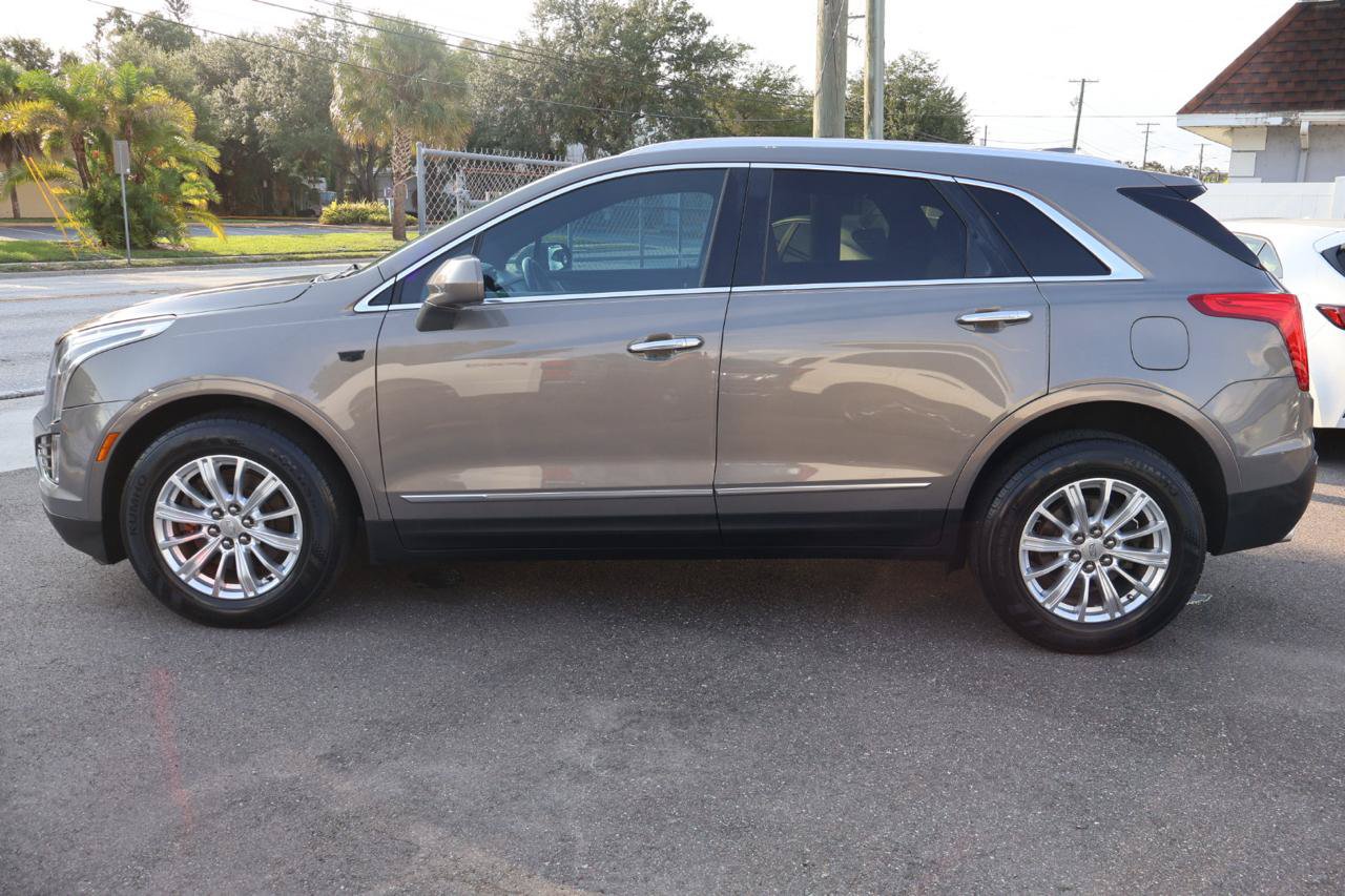 Used 2017 Cadillac XT5 FWD image 8