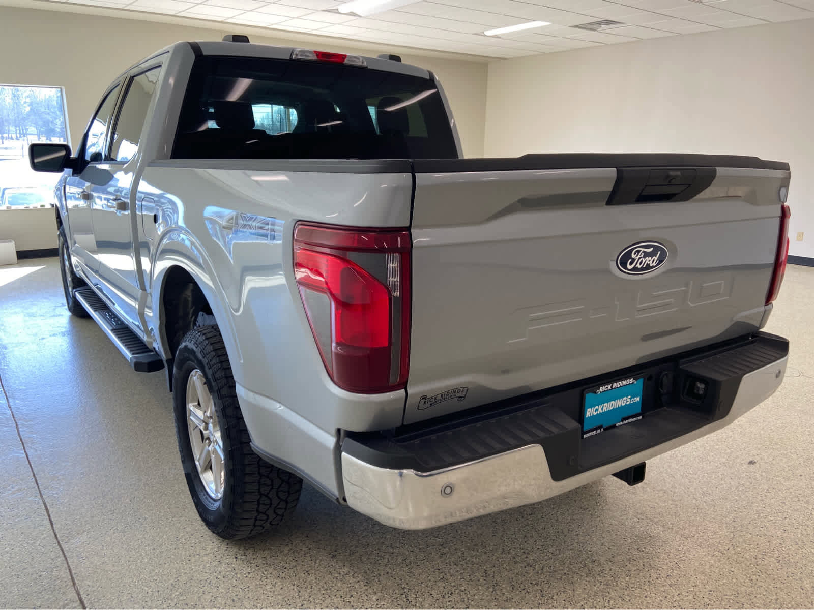 Used 2025 Ford F150 XLT w/ Equipment Group 301A Standard image 8