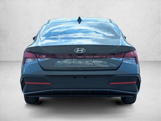 New 2026 Hyundai Elantra SE image 8