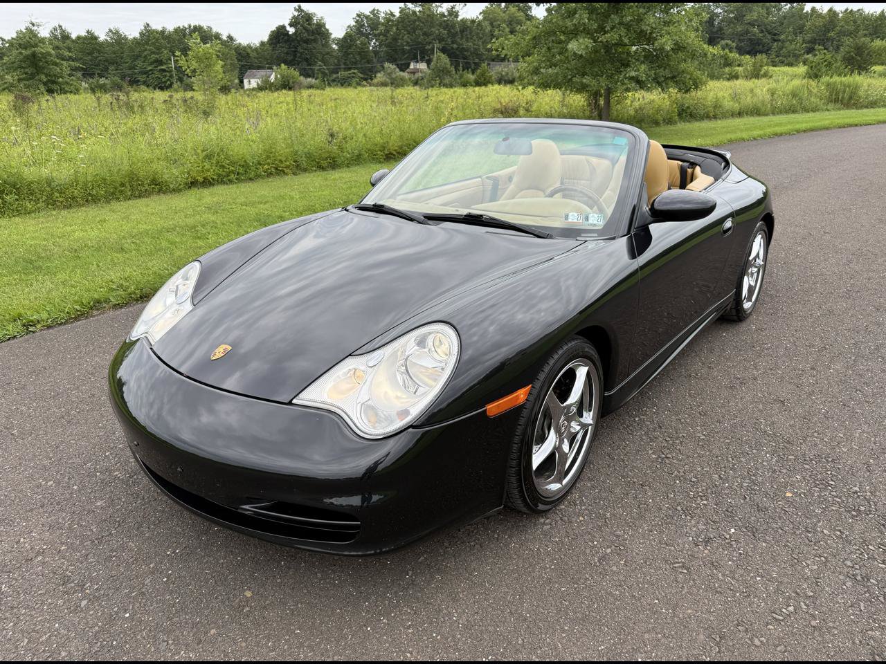 Used 2003 Porsche 911 Carrera RWD image 1