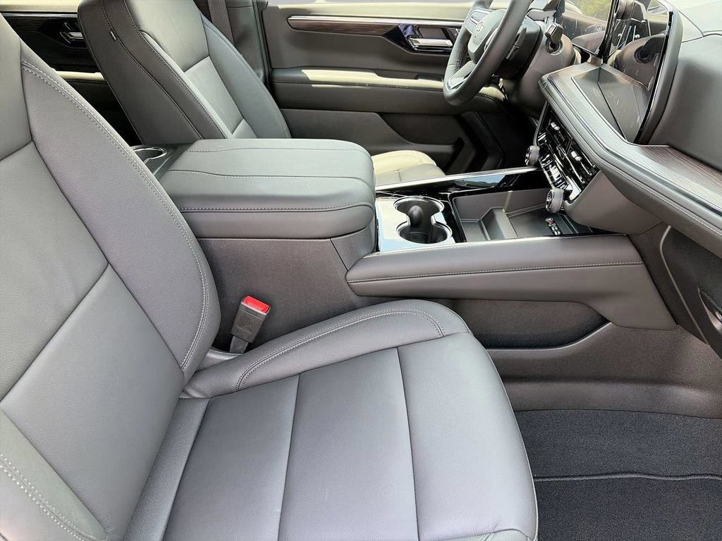 New 2026 Chevrolet Tahoe Z71 w/ Comfort Package AWD/4WD image 10