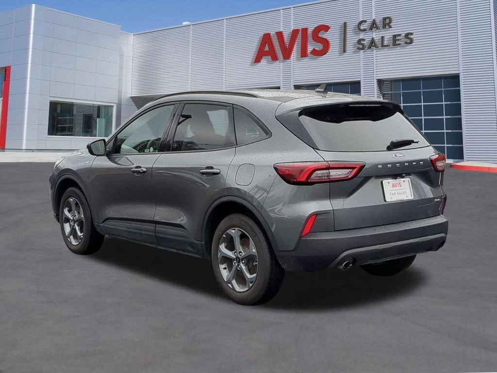 Used 2025 Ford Escape ST-Line image 9
