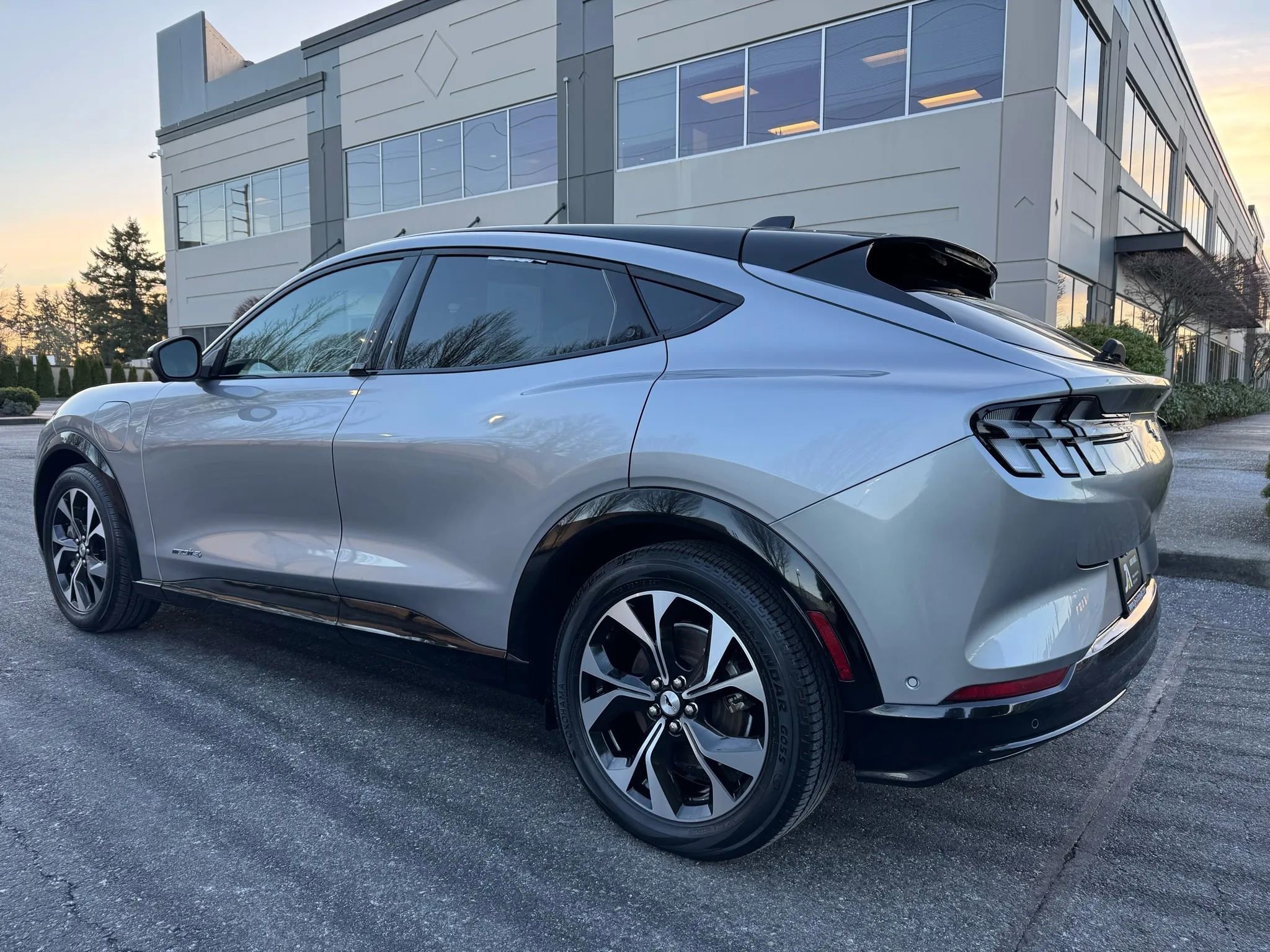 Used 2021 Ford Mustang Mach-E Premium image 7