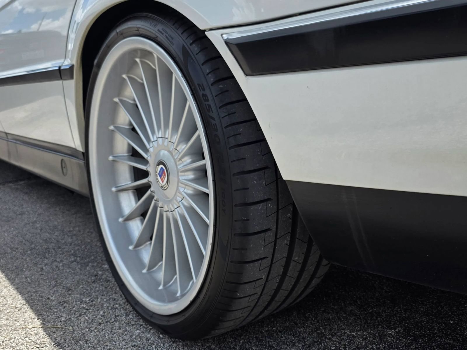 Used 1995 BMW 740iL RWD image 18